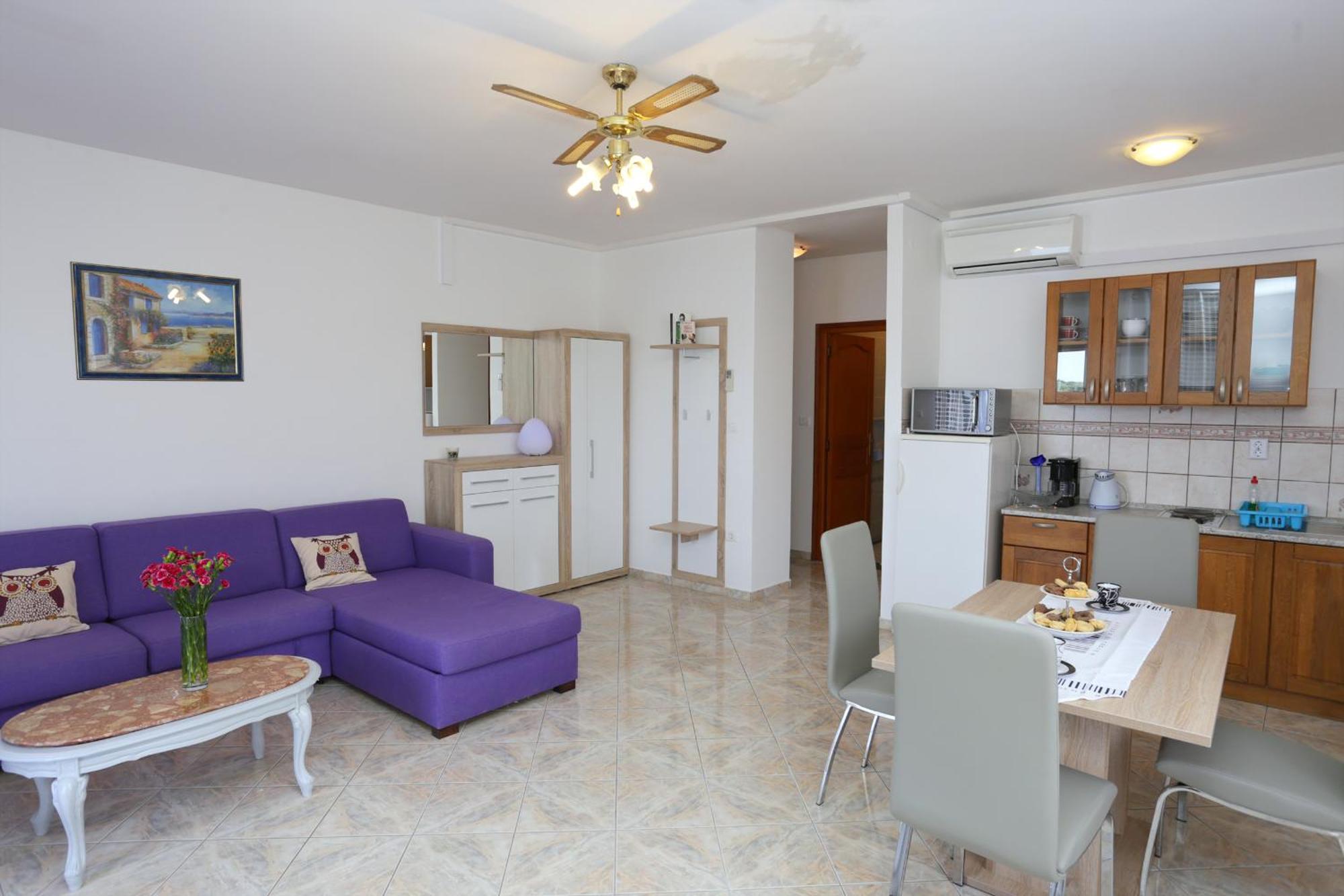 Villa Paris Necujam Ruang foto
