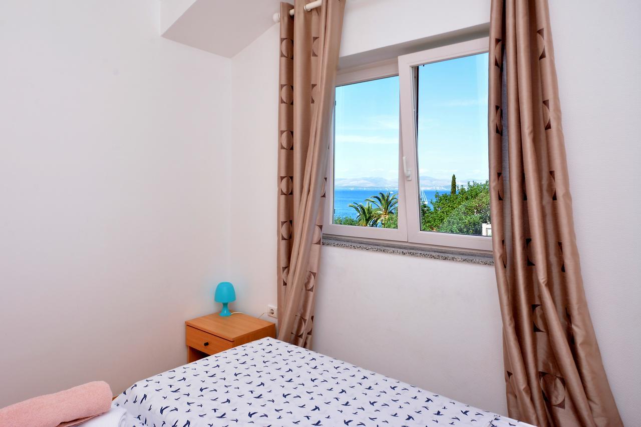 Villa Paris Necujam Bagian luar foto