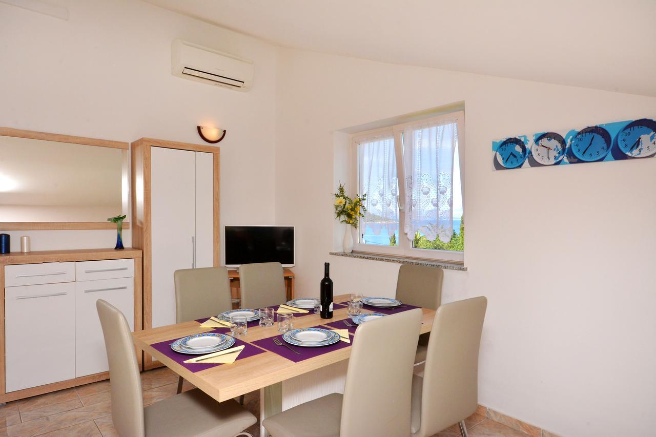 Villa Paris Necujam Bagian luar foto