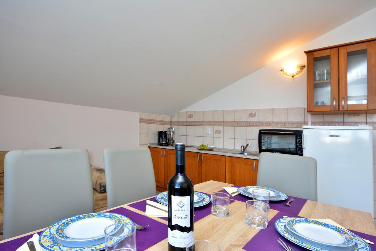 Villa Paris Necujam Bagian luar foto