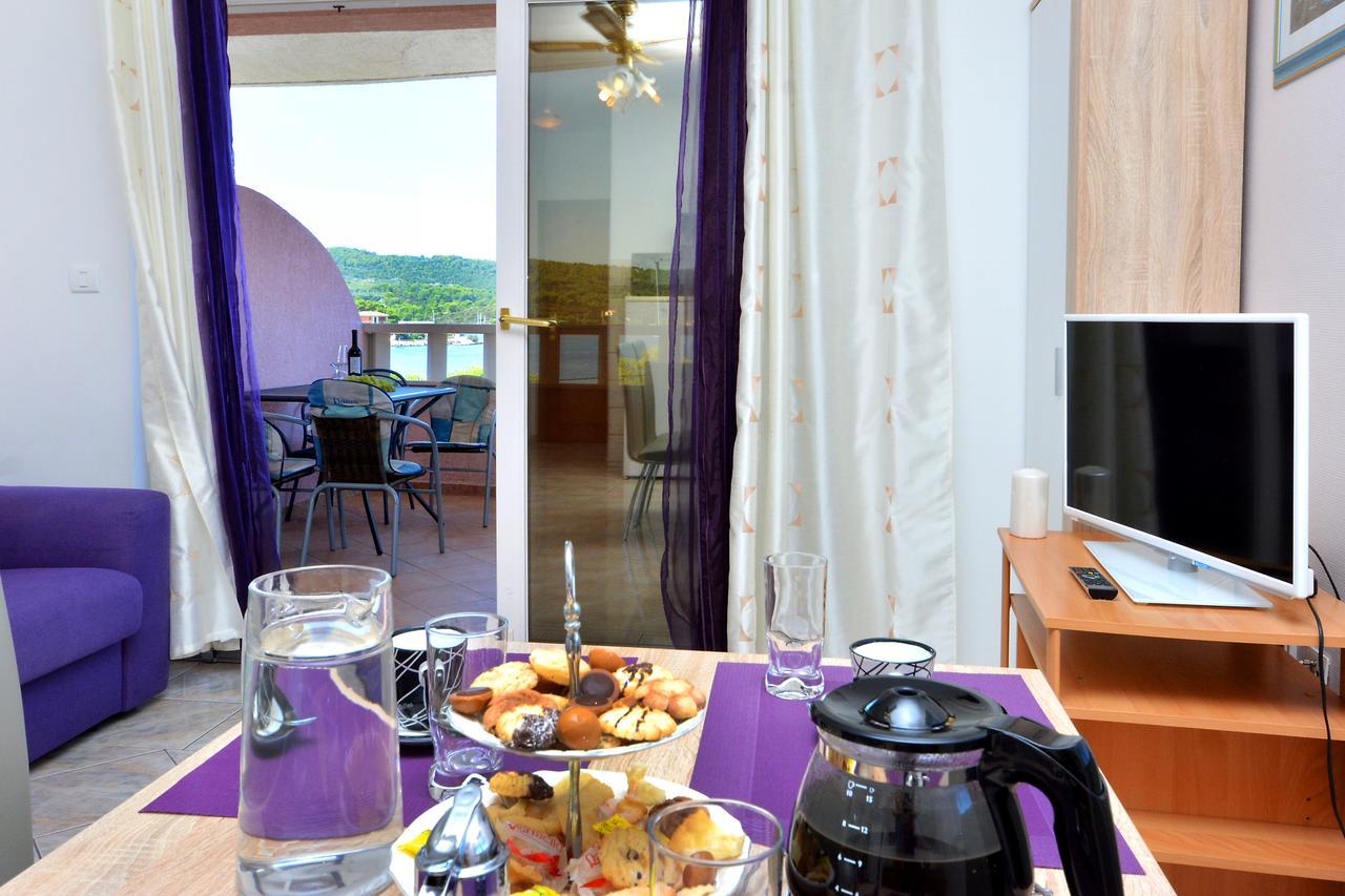 Villa Paris Necujam Bagian luar foto