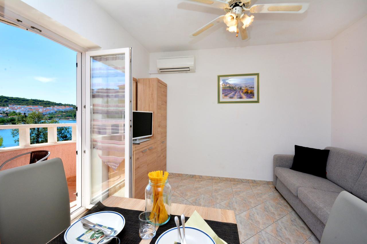 Villa Paris Necujam Bagian luar foto