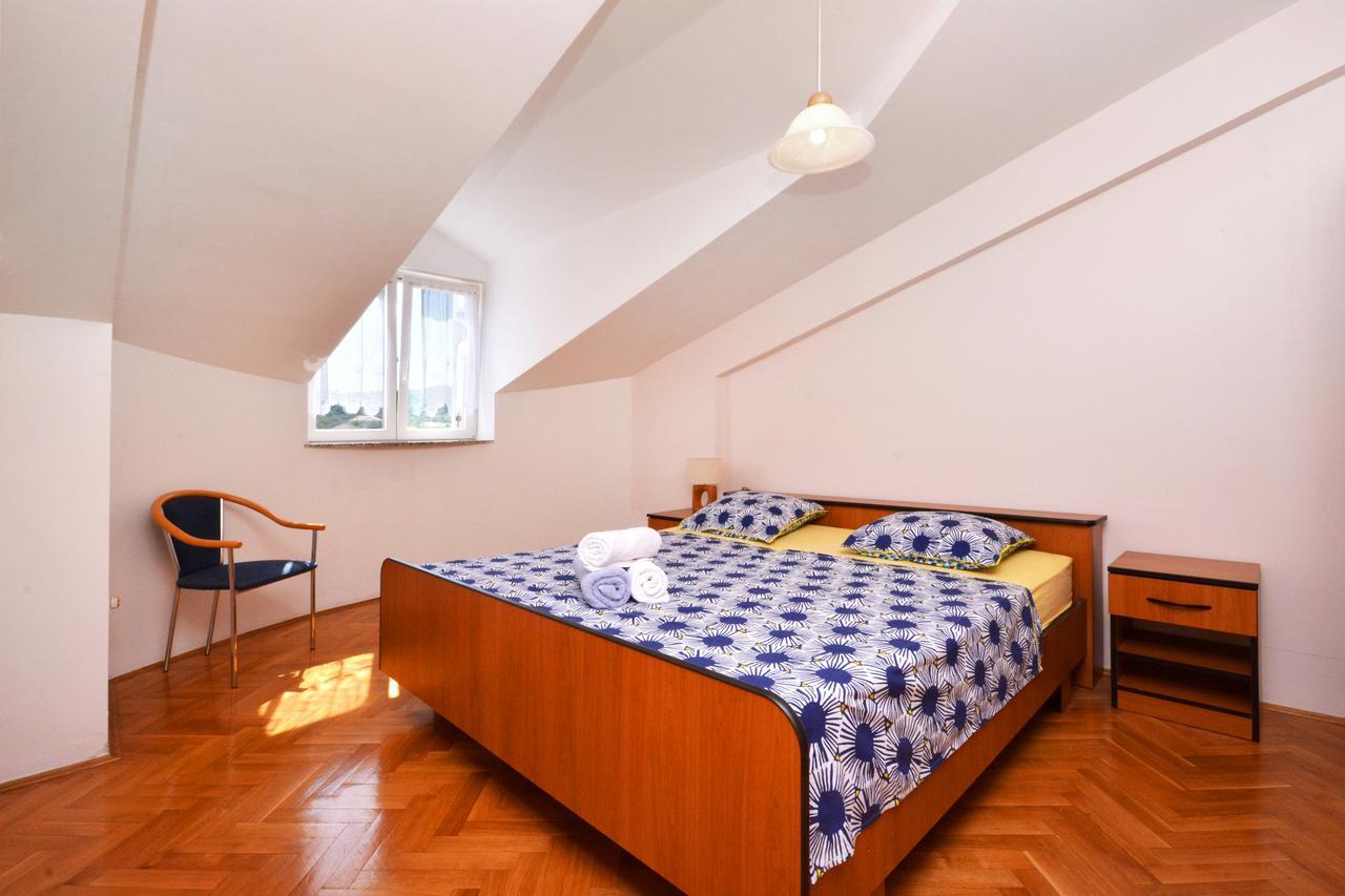 Villa Paris Necujam Bagian luar foto